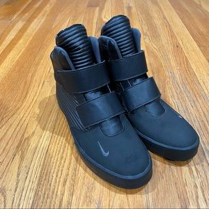 Nike Flystepper 2K3 High Top Men's Size 9.5